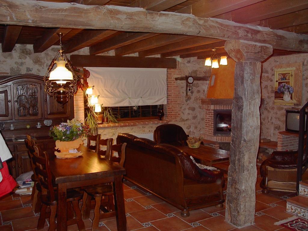Casa Rural Pincherres Mata de Quintanar Zimmer foto